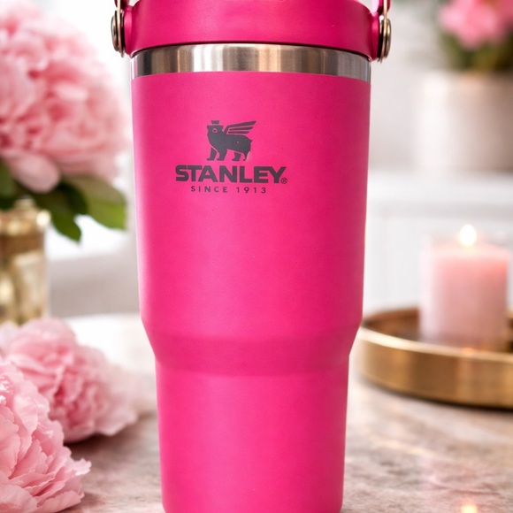 Stanley 30oz Quencher H2.0 FlowState Tumbler Hot Pink Insulated Travel Mug NEW - Picture 1 of 4